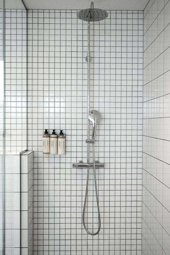 undefined Hotel SP34 8