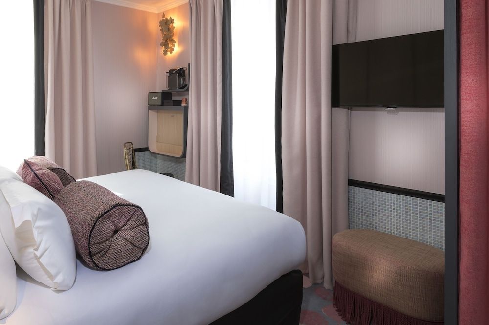 undefined Hotel du Cadran 9