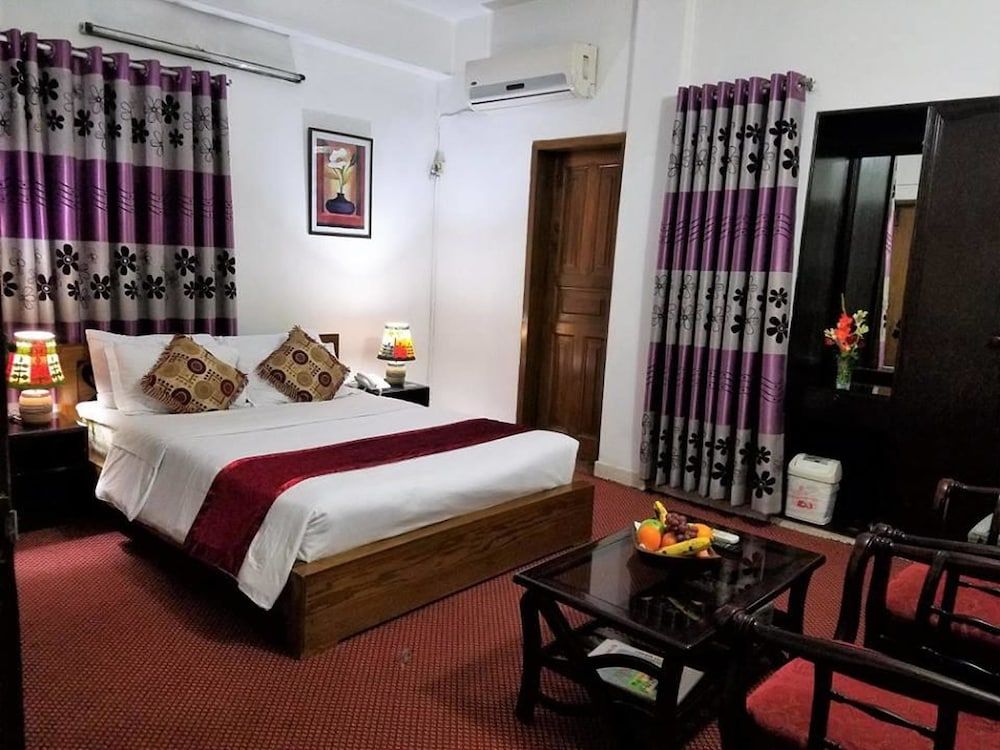undefined Hotel De Meridian