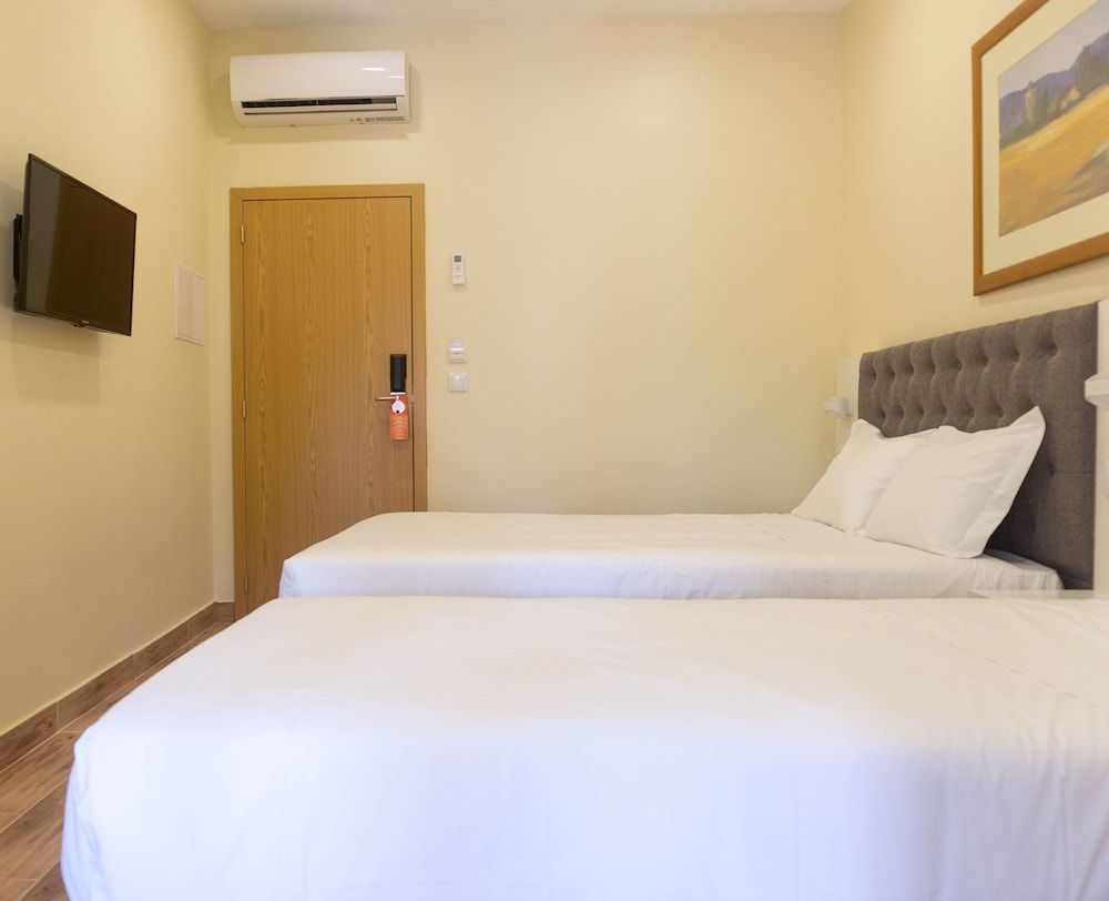 Residencial Lar do Areeiro Twin Room 8