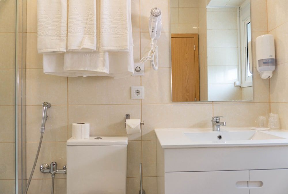 Residencial Lar do Areeiro Twin Room 16