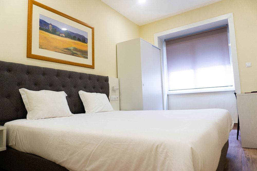 Residencial Lar do Areeiro Twin Room 11