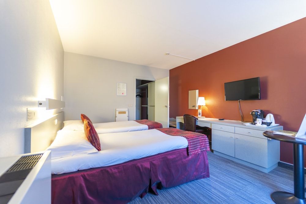 Ambiotel Standard Double or Twin Room