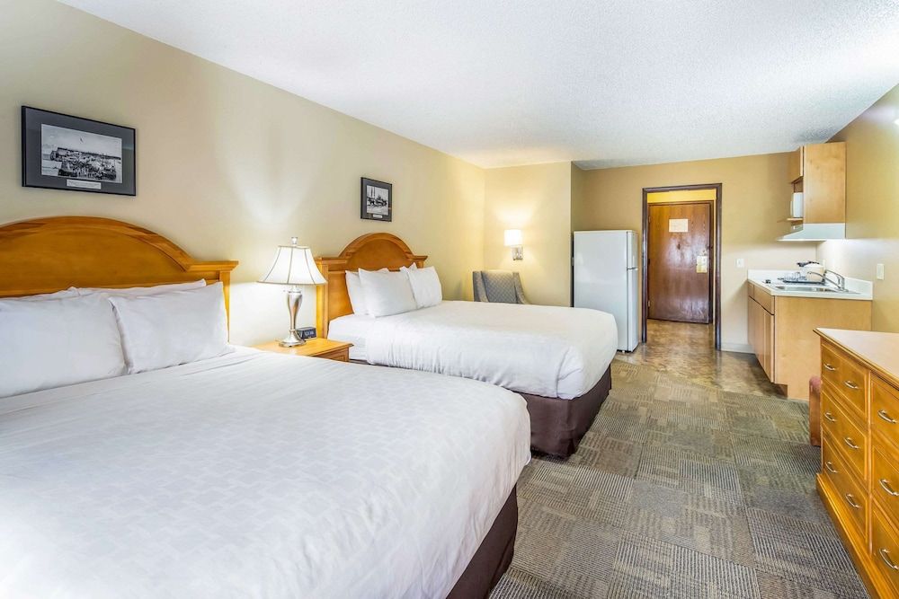Room, 2 Queen Beds, Non Smoking (Efficiency)
