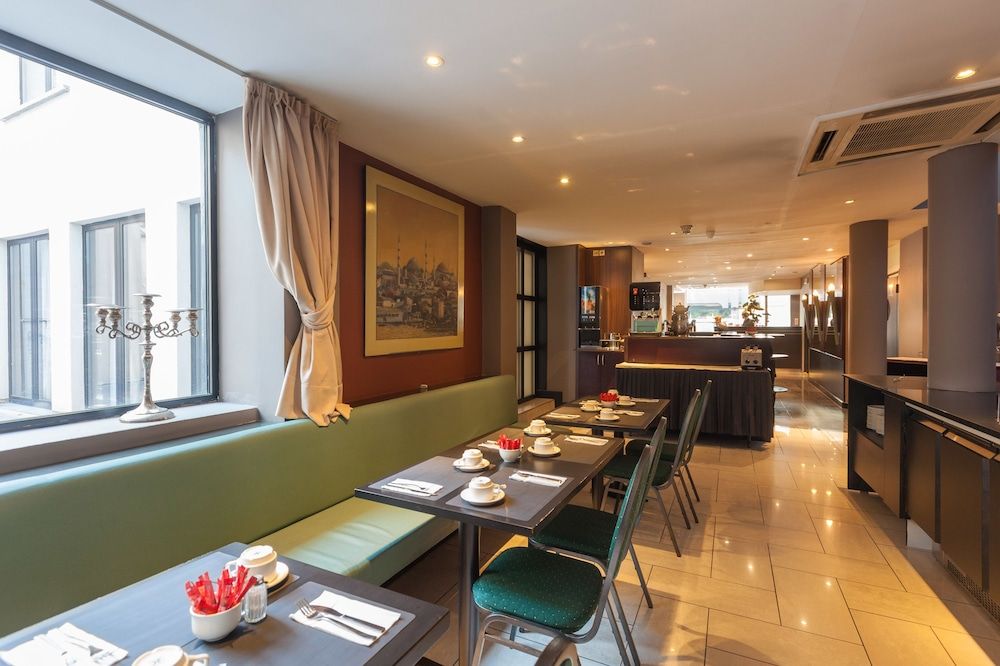 undefined Hotel Villa Royale 10