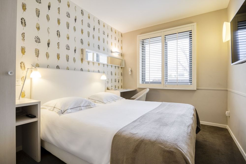 Made in Louise Comfort Room 3