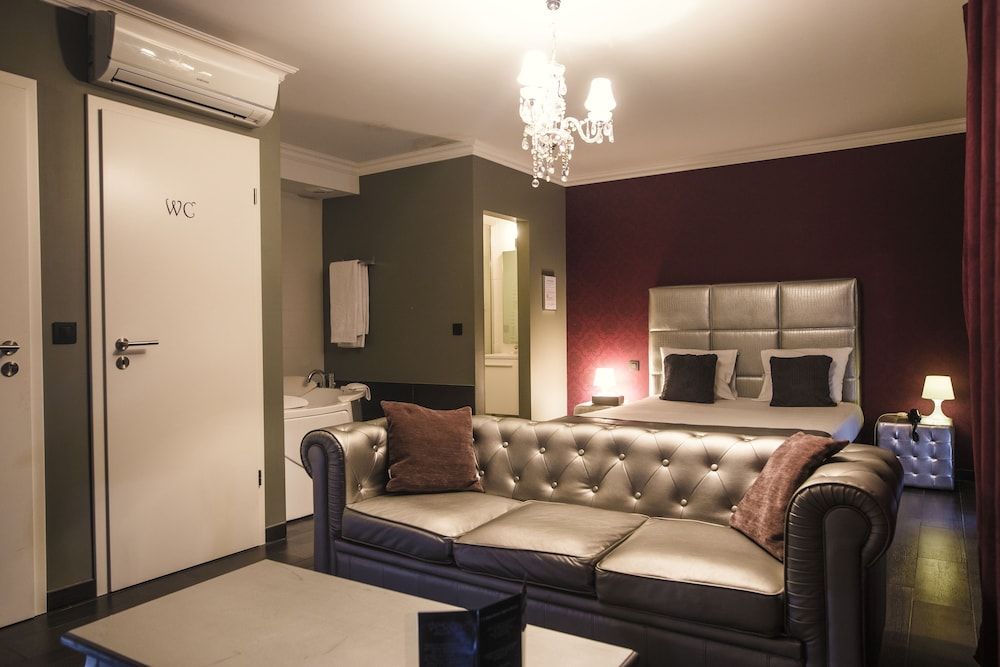 Verone Rocourt Deluxe Suite, Hot Tub 42