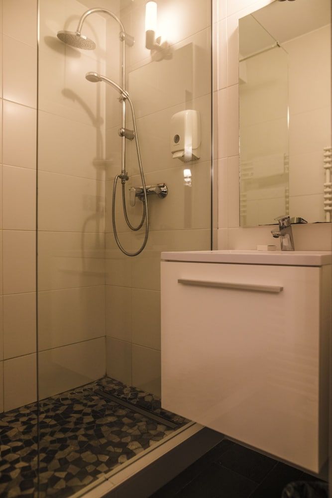 Verone Rocourt Deluxe Suite, Hot Tub 30