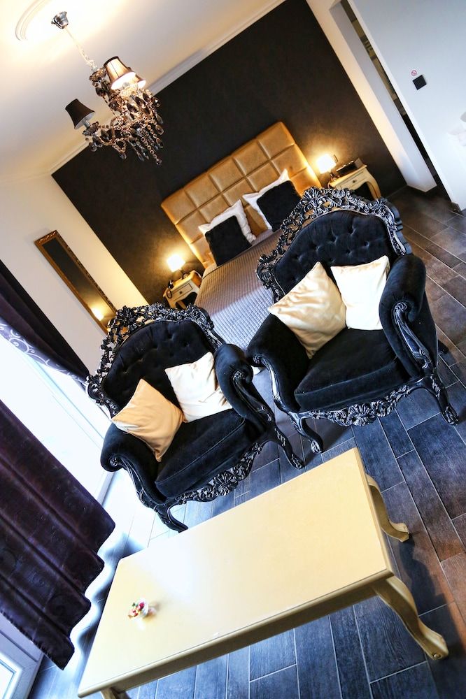 Verone Rocourt Deluxe Suite, Hot Tub 25