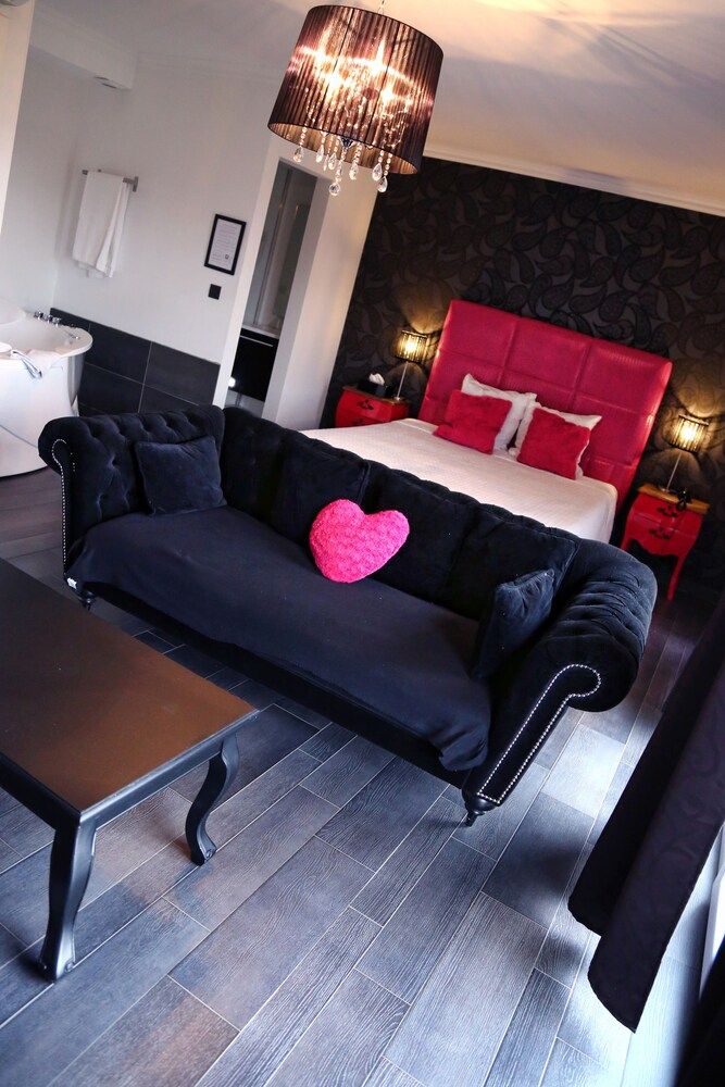 Verone Rocourt Deluxe Suite, Hot Tub 38