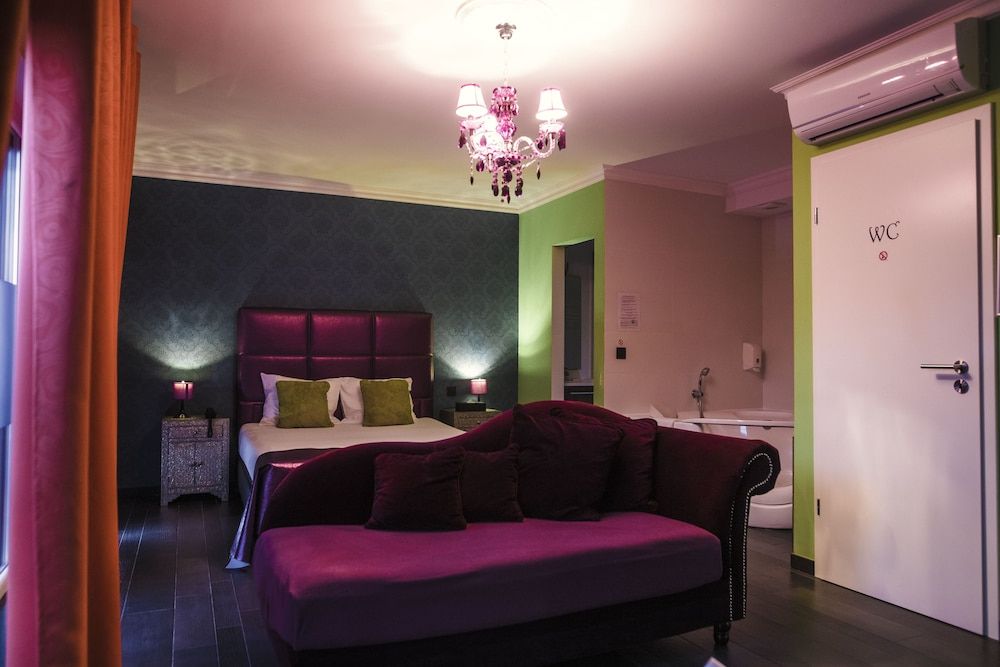 Verone Rocourt Deluxe Suite, Hot Tub 48