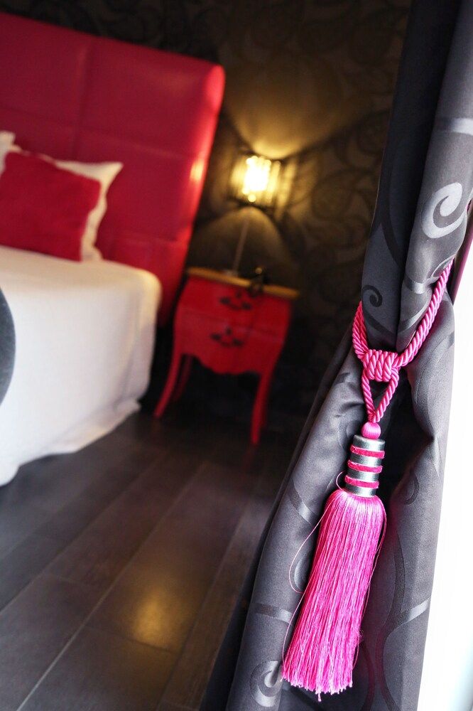 Verone Rocourt Deluxe Suite, Hot Tub 57