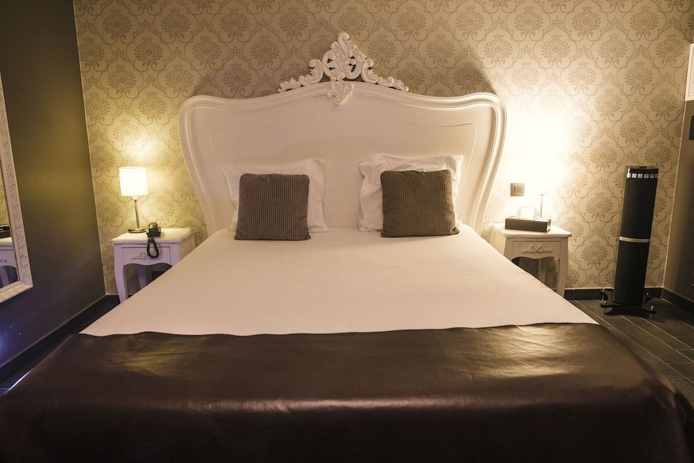 Verone Rocourt Classic Double Room 13