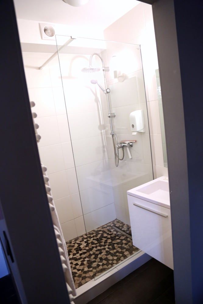 Verone Rocourt Deluxe Suite, Hot Tub 36