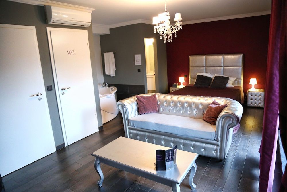 Verone Rocourt Deluxe Suite, Hot Tub 22