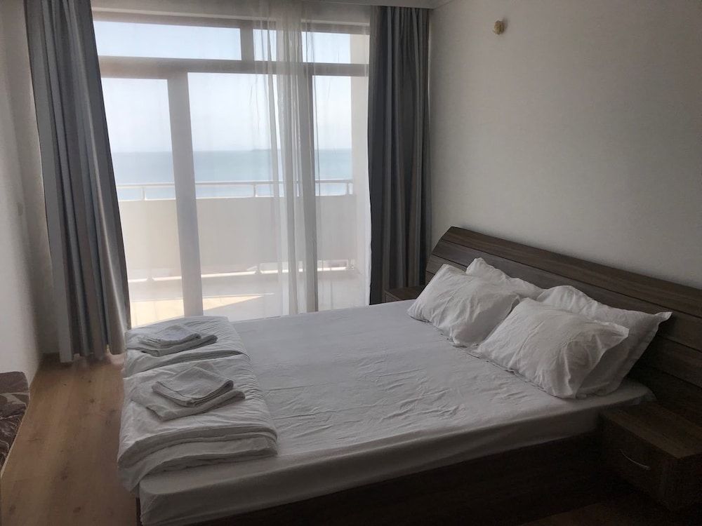 Family Apartment, 1 Bedroom, Kitchen, Beachfront