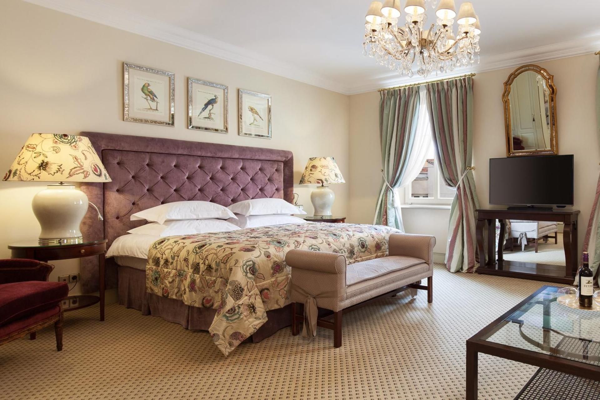Junior Suite with Spa Access