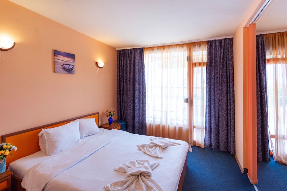 Family Hotel Jemelly Family Room, Balcony, Sea View 3