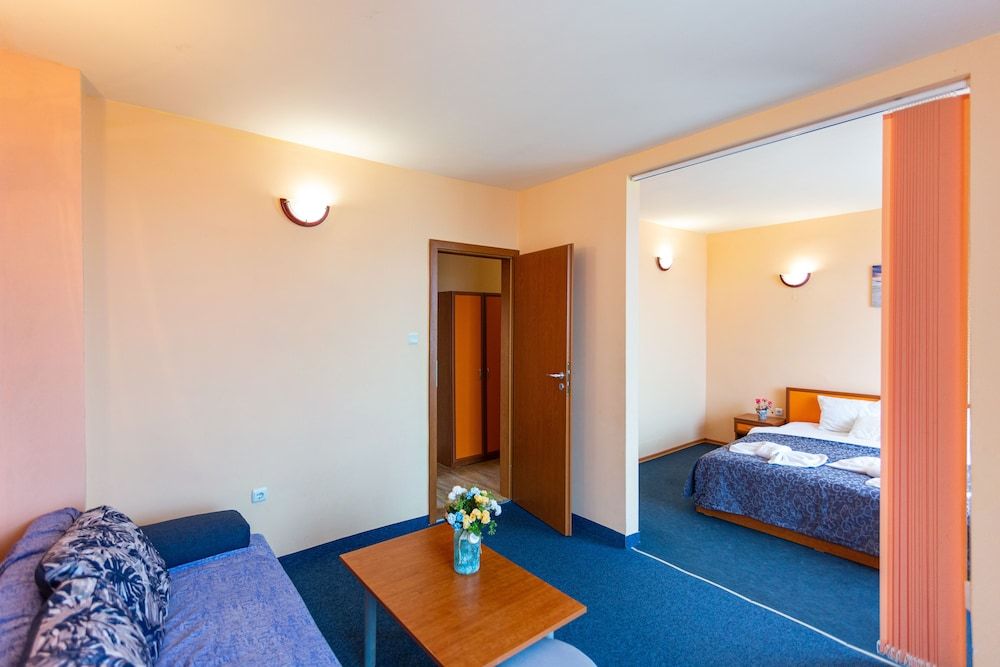 Family Hotel Jemelly Family Room, Balcony, Sea View 10