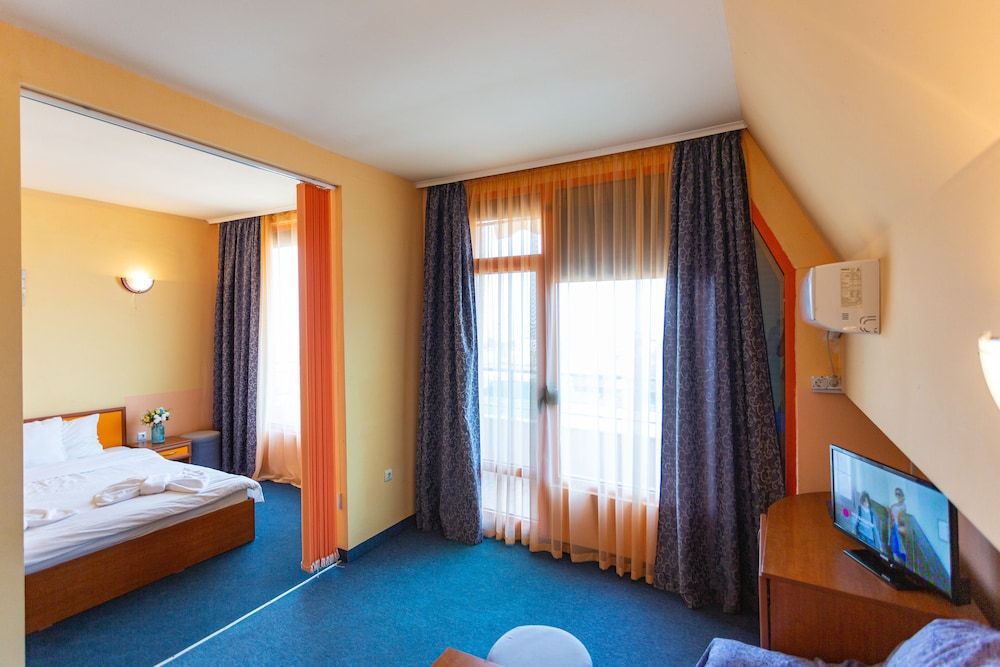 Family Hotel Jemelly Family Room, Balcony, Sea View 13