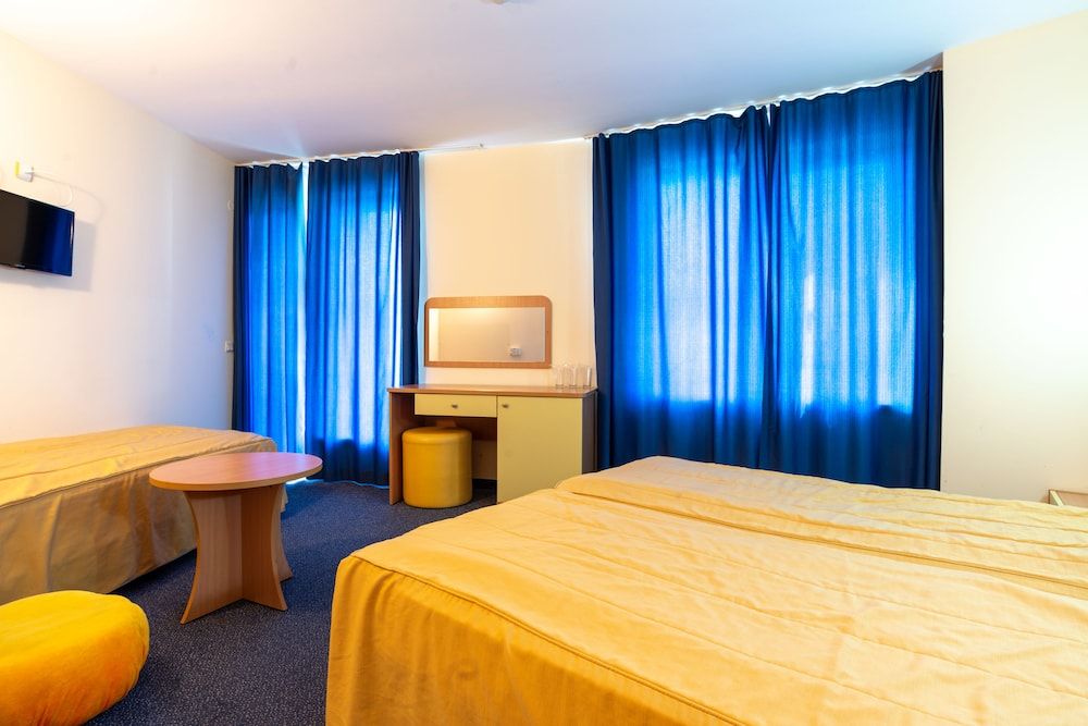 Deluxe Double or Twin Room (Extra bed)