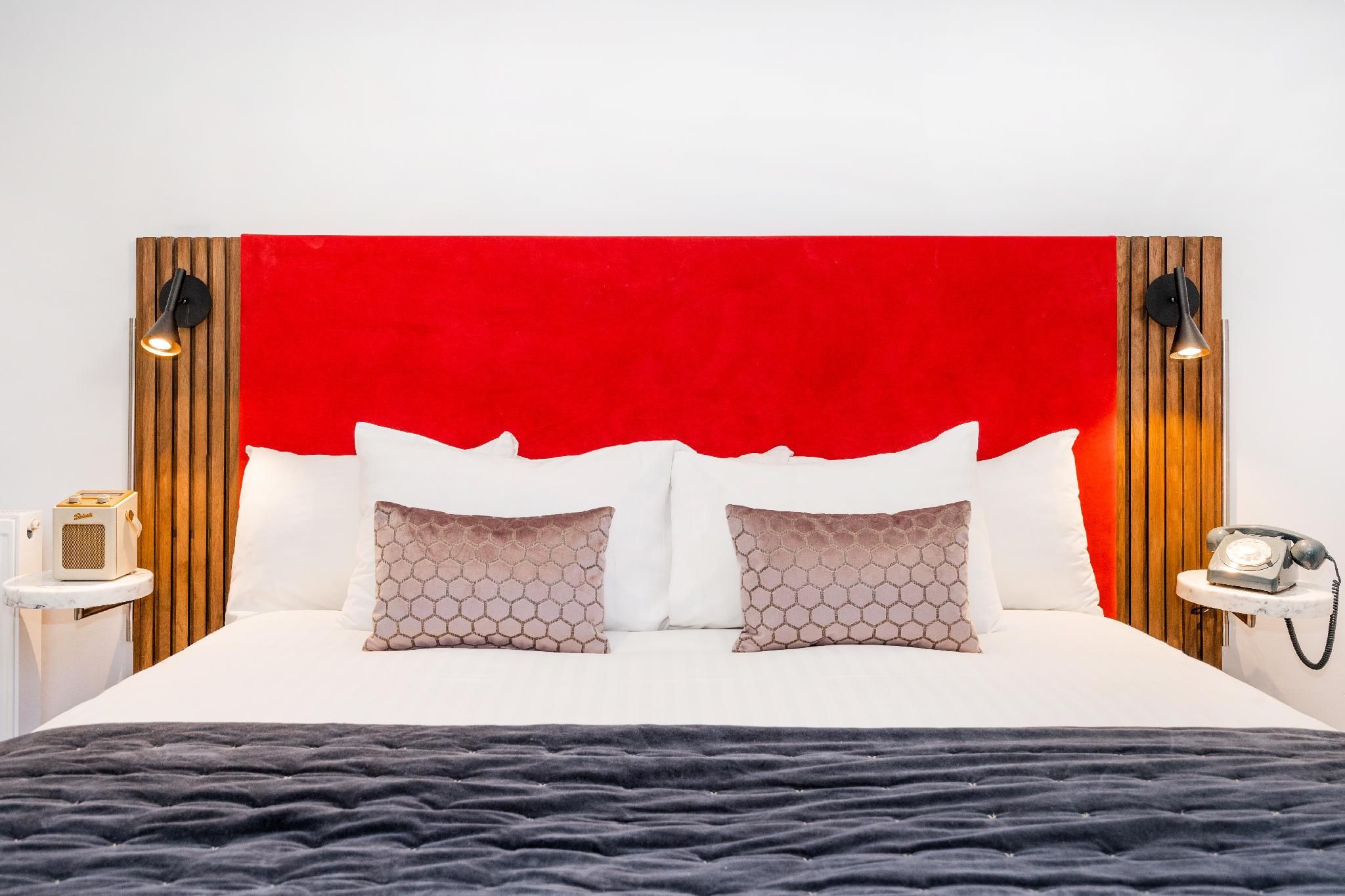 undefined Berkeley Square Hotel 6