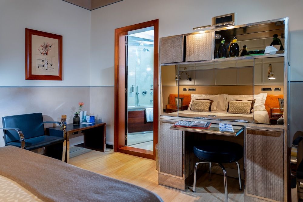 Ca' Pisani Hotel Superior Room 4