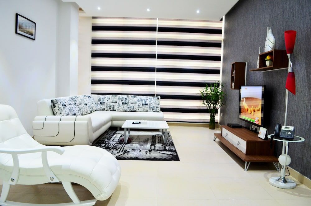 President Heights Apartment, 2 Bedrooms 9