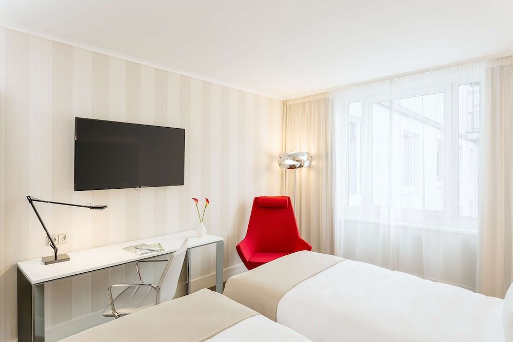 NH Collection Berlin Mitte am Checkpoint Charlie Premium Room 3