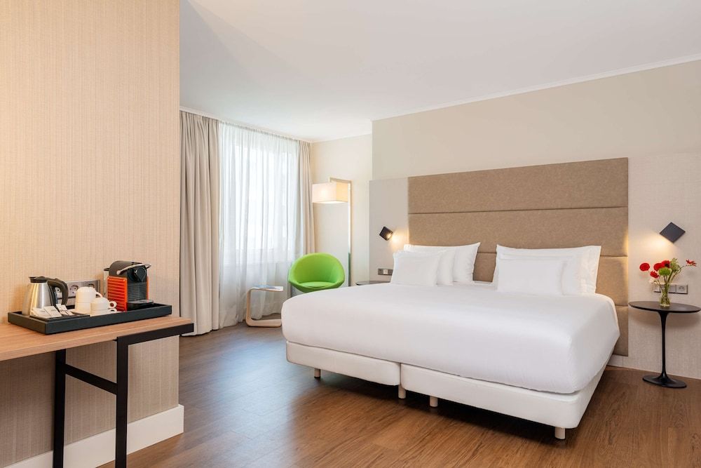 NH Collection Berlin Mitte am Checkpoint Charlie Premium Room 2