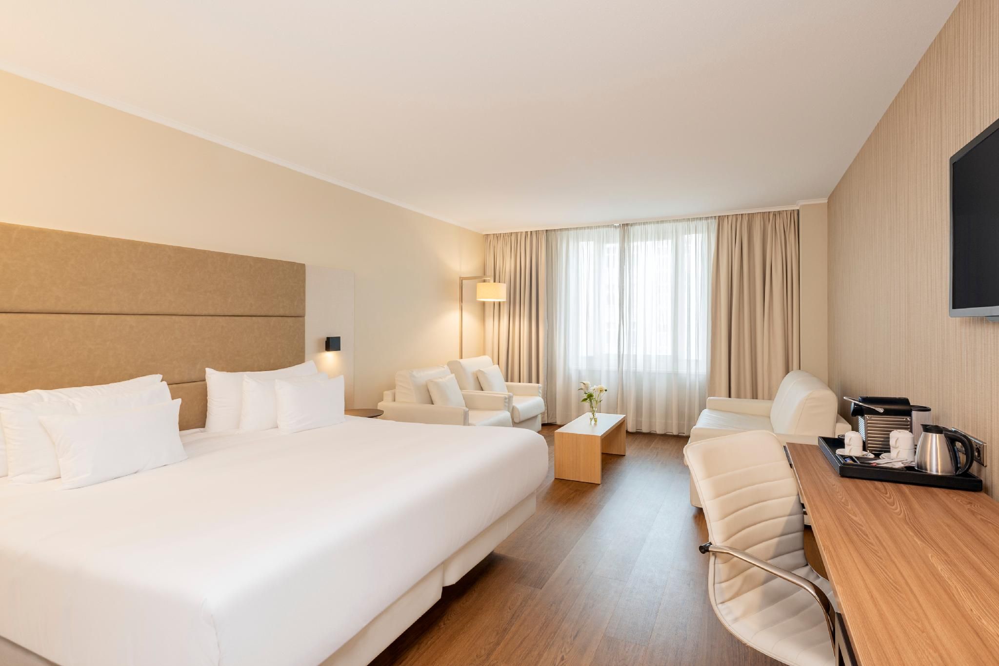 Junior Suite (3 adults + 1 child)