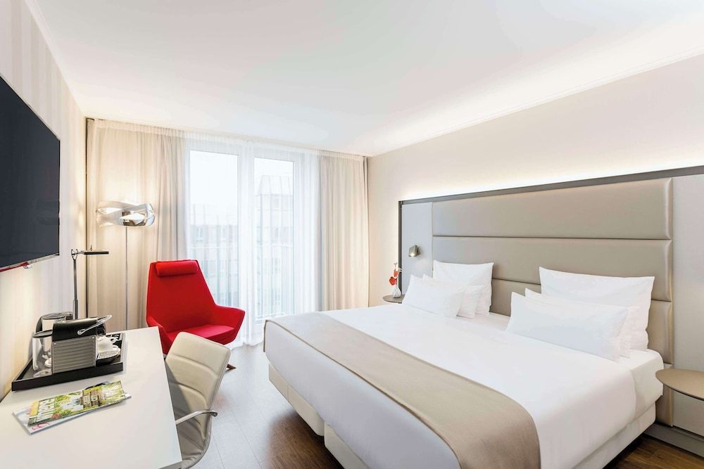 NH Collection Berlin Mitte am Checkpoint Charlie Premium Room 5