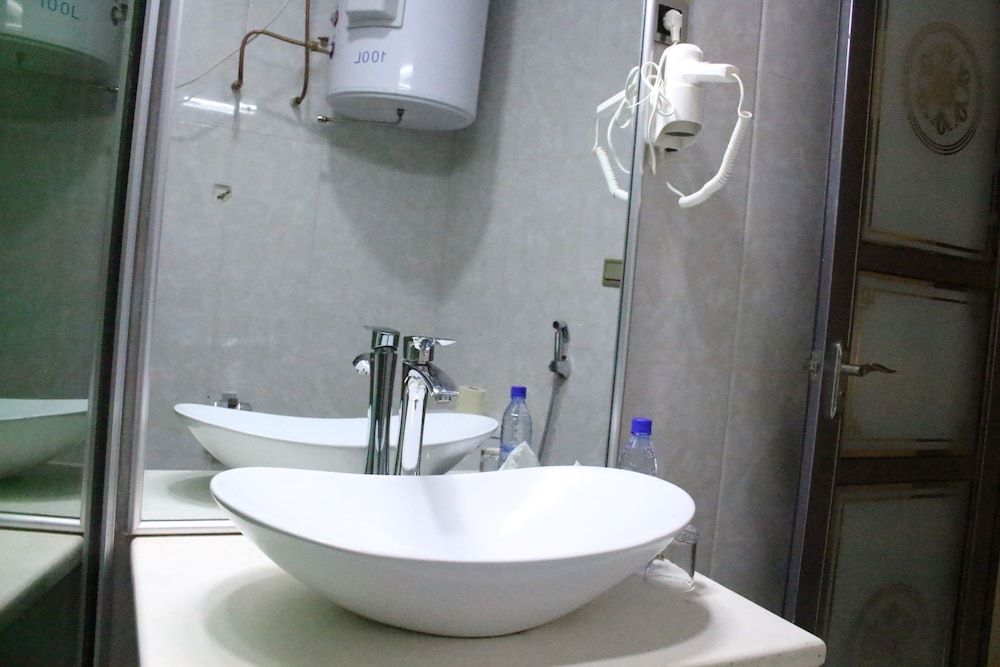 Paradisia Hotel Standard Double Room 5