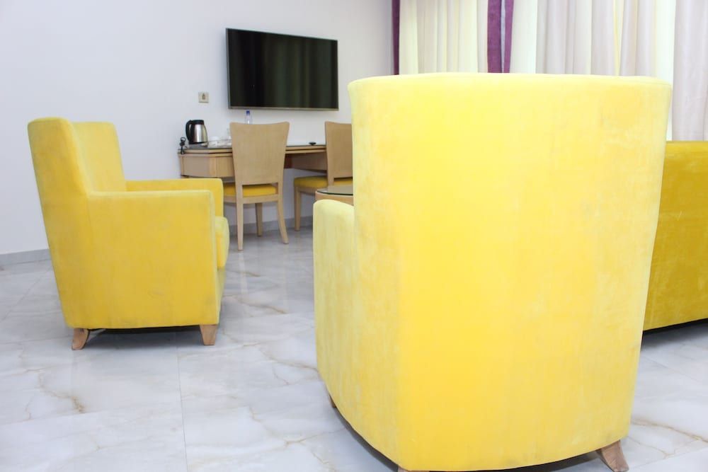 Paradisia Hotel Standard Suite 2