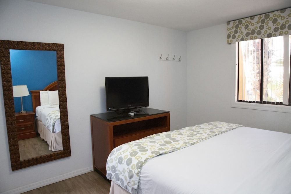 Dream Inn 2 Beds With Balcony 2