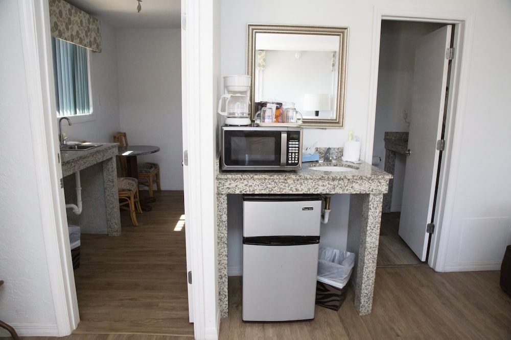 Dream Inn 2 Beds With Balcony 22