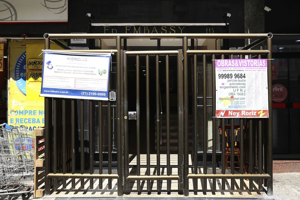 undefined Rio Rentals 021 - C070 - Studio de luxo na quadra da praia de Copacabana 2