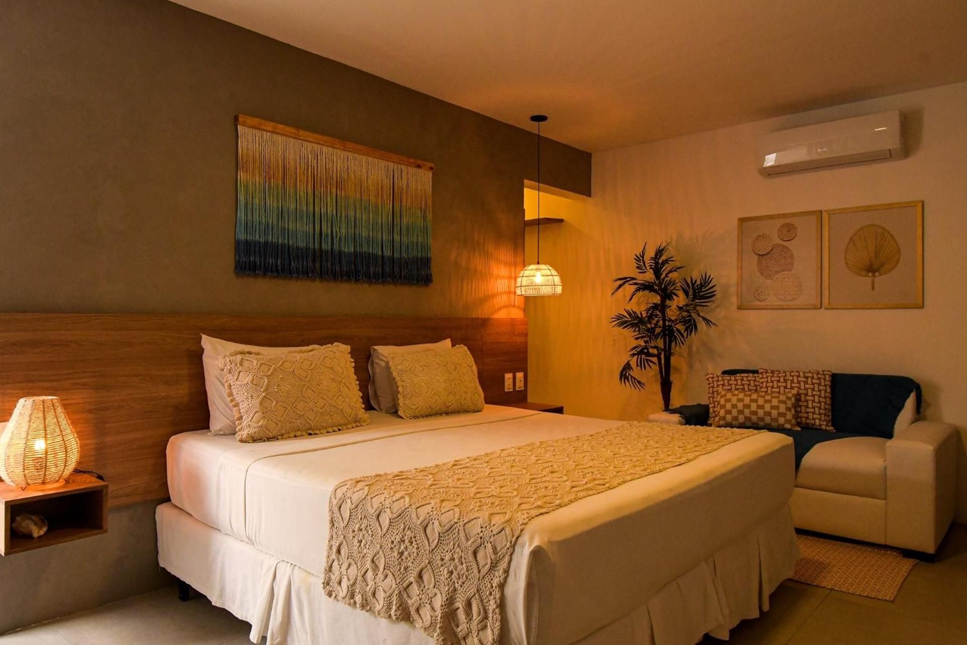 Deluxe Suite with Spa Bath