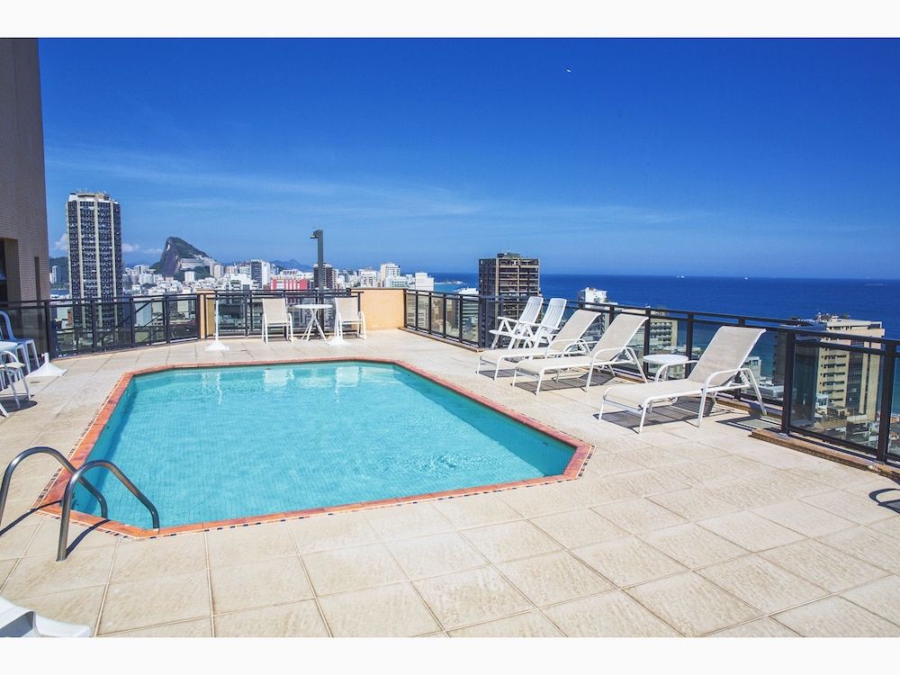 undefined Jump in Bed Leblon 4 2