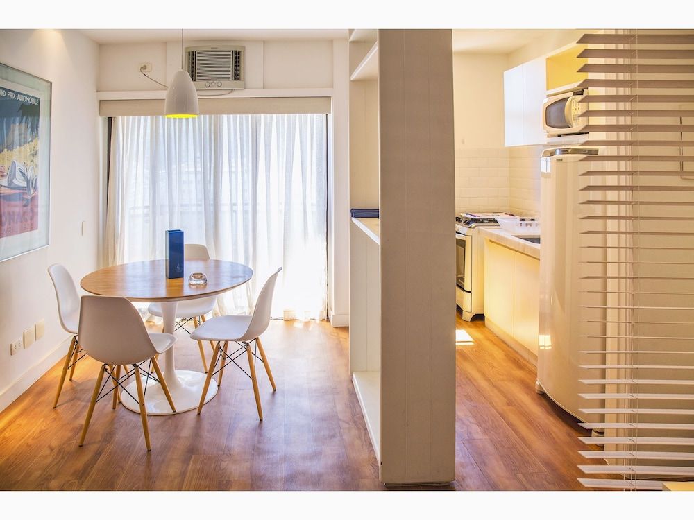 undefined Jump in Bed Leblon 4 9