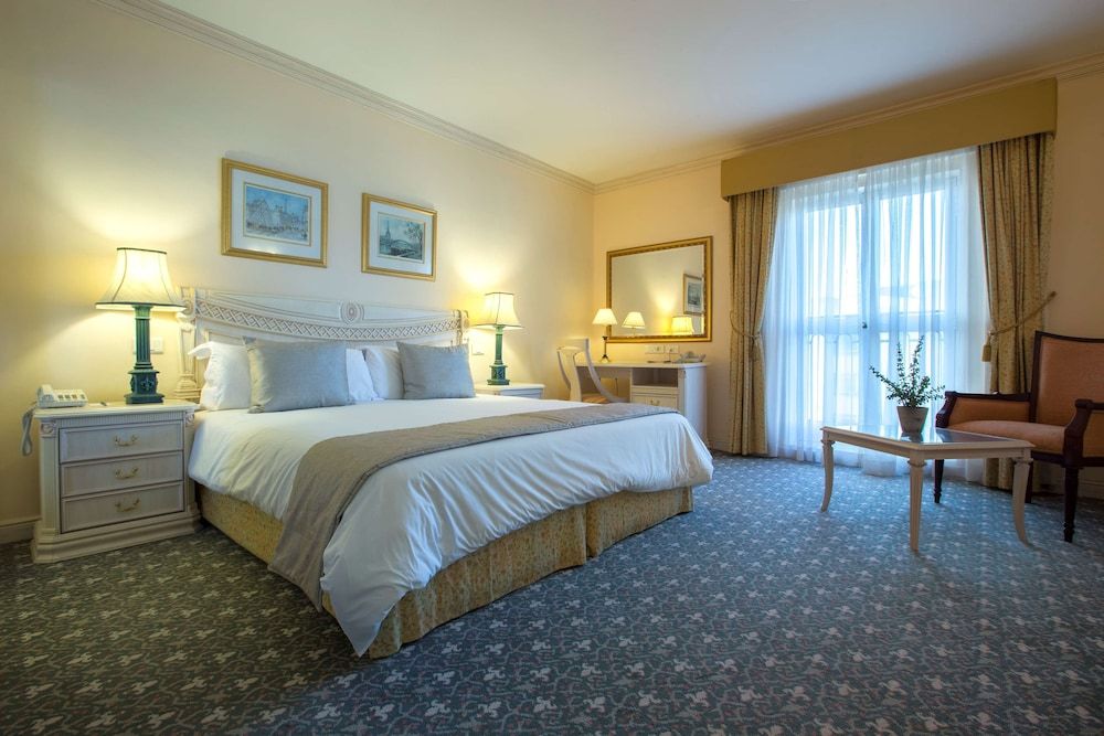 Radisson Blu Le Vendome Hotel Family Room