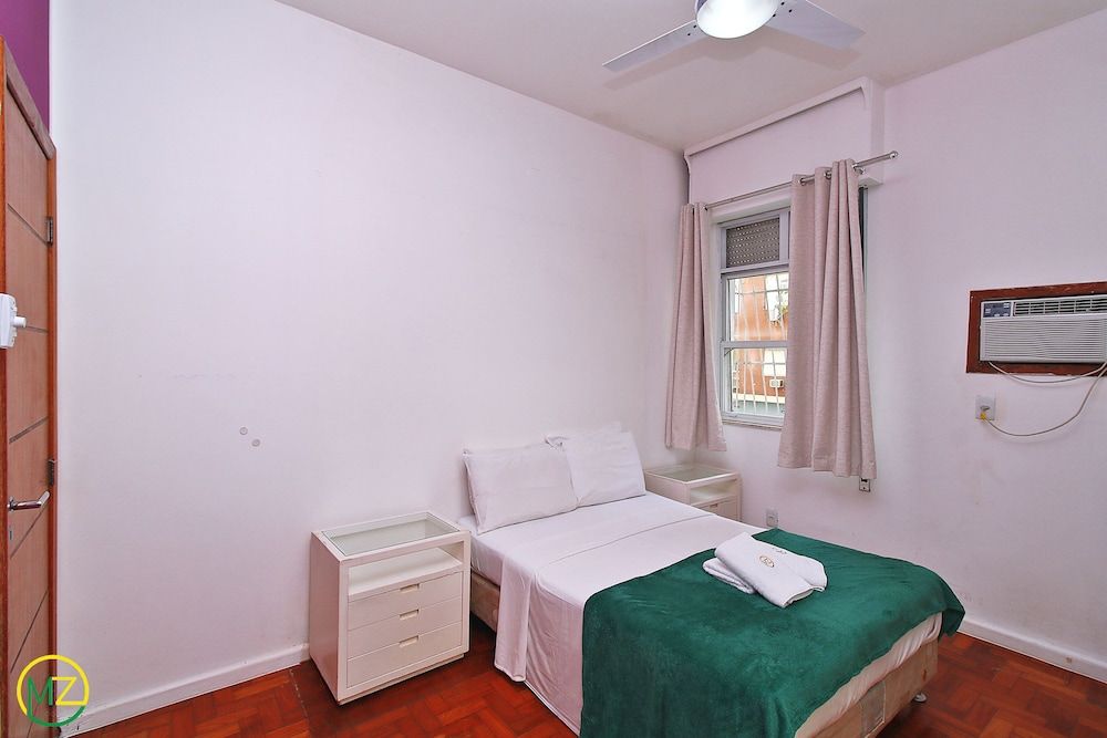 MZ Apartments Duvivier Economy Apartment, 2 Bedrooms, Kitchen 11