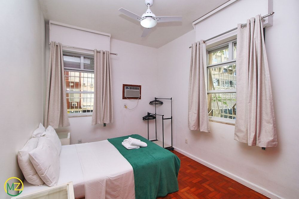 MZ Apartments Duvivier Economy Apartment, 2 Bedrooms, Kitchen 12