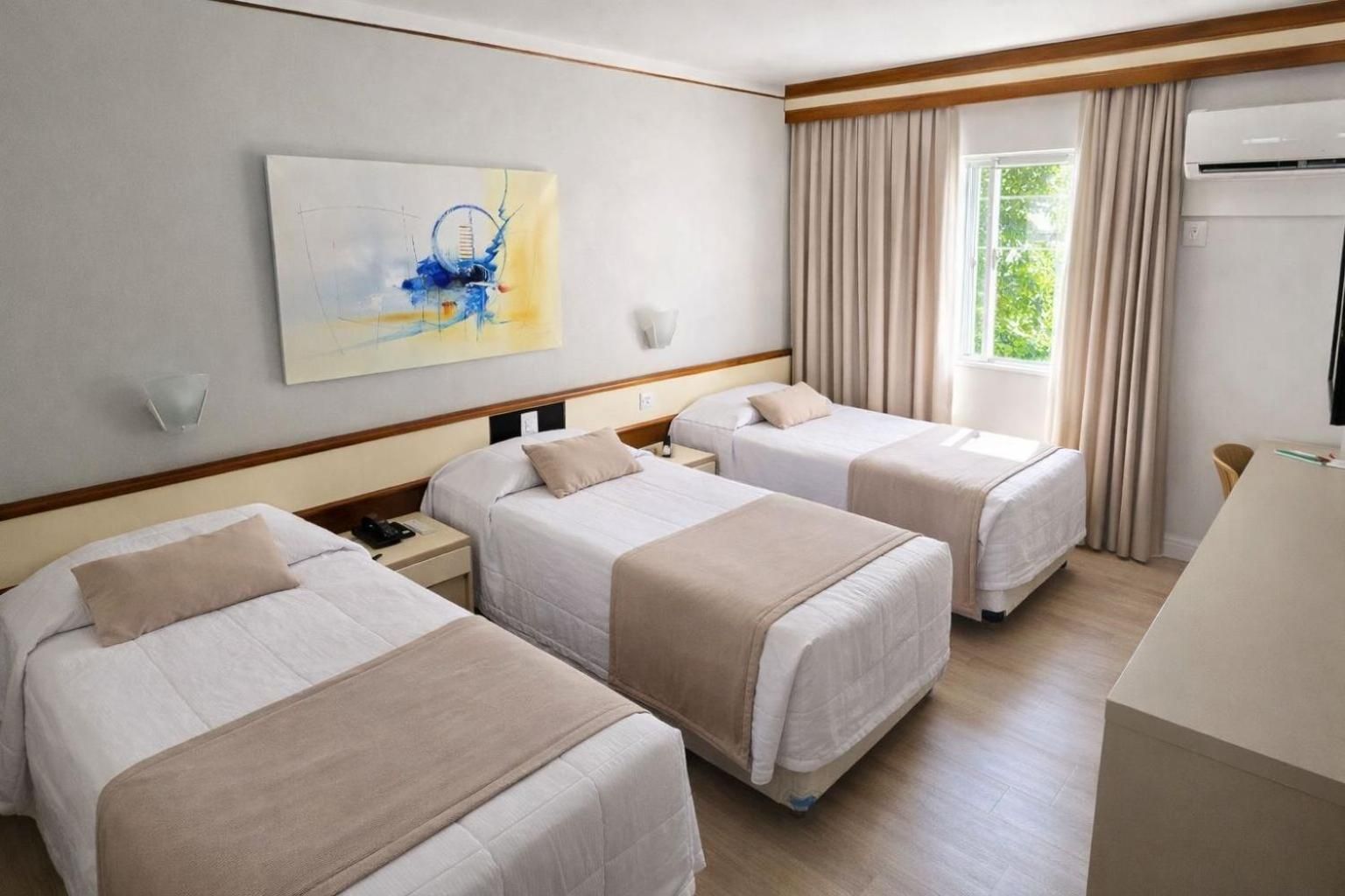 Triple Room with 3 Single Beds