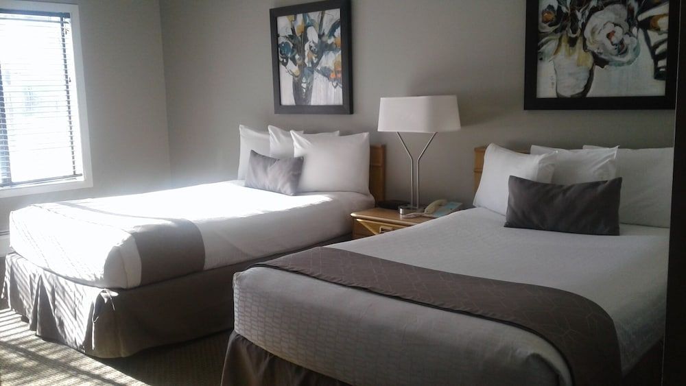 North Star Lodge and Resort Standard Room, 2 Double Beds 3