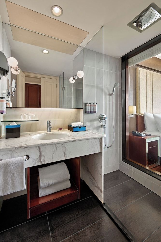 undefined Movenpick Hotel Hanoi Centre 8