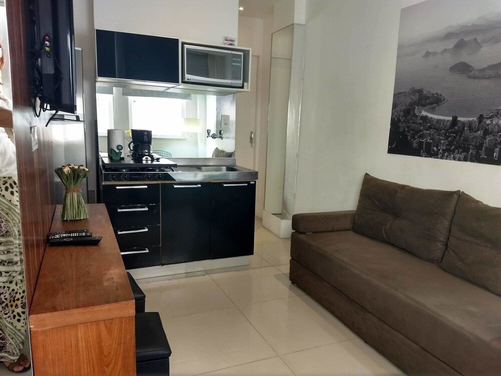 undefined Atlantica Flats 8