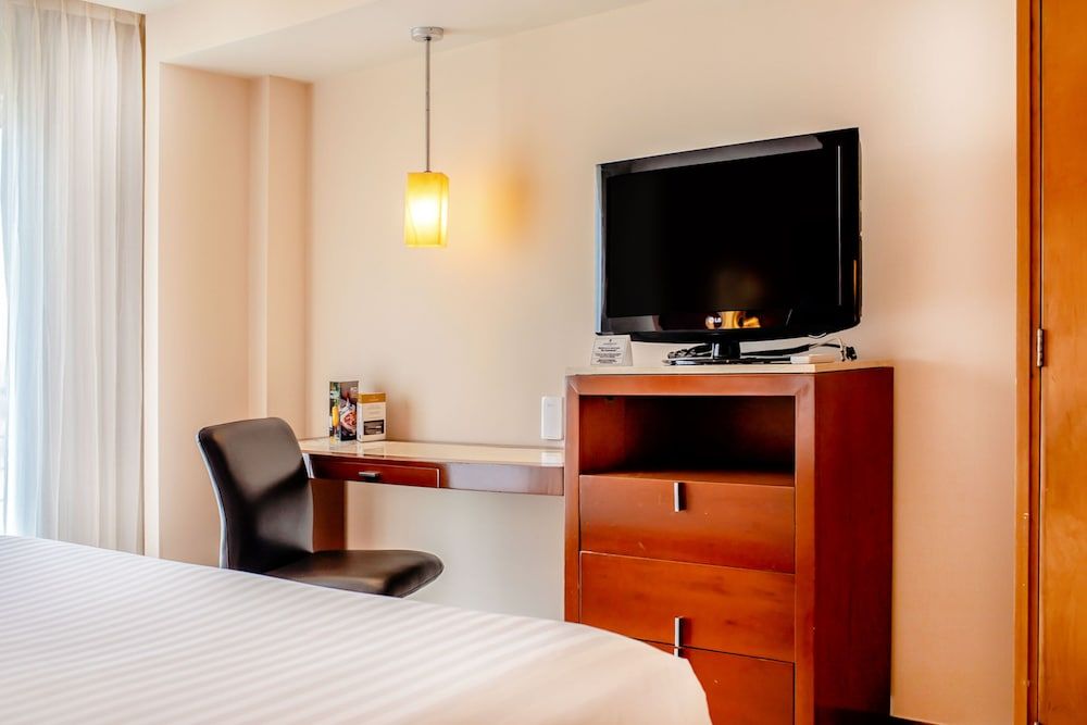 Emporio Veracruz Hotel Superior Room, 1 King Bed, Ocean View 4