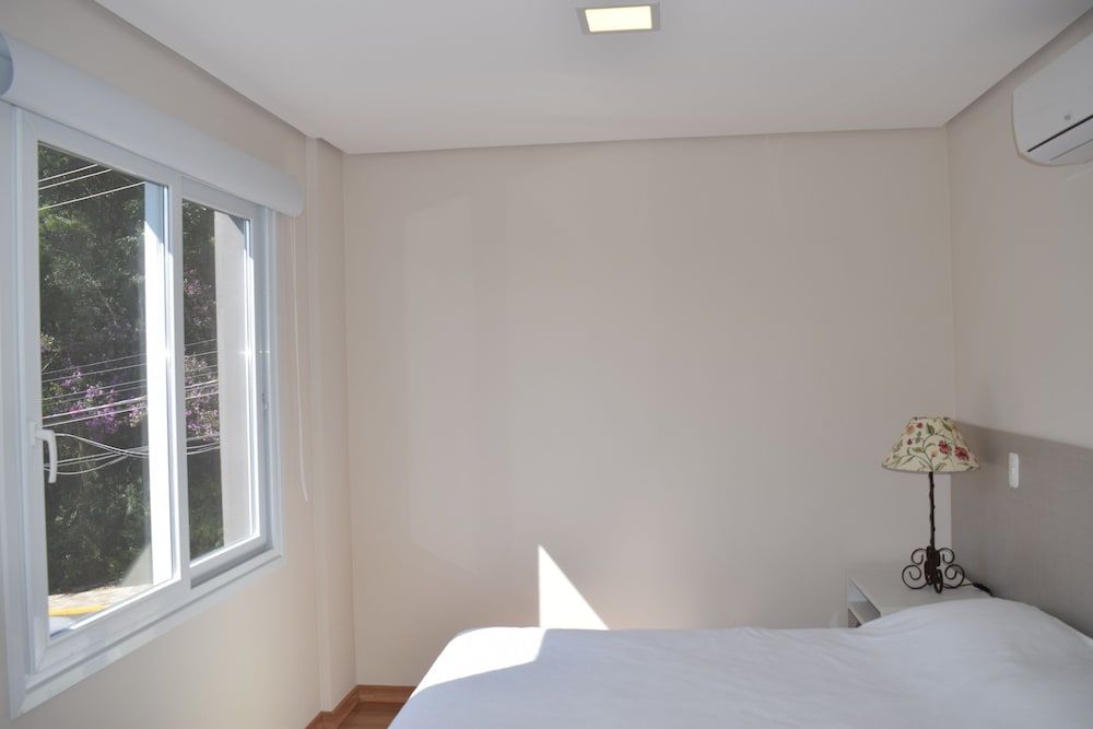 Apartment (304)