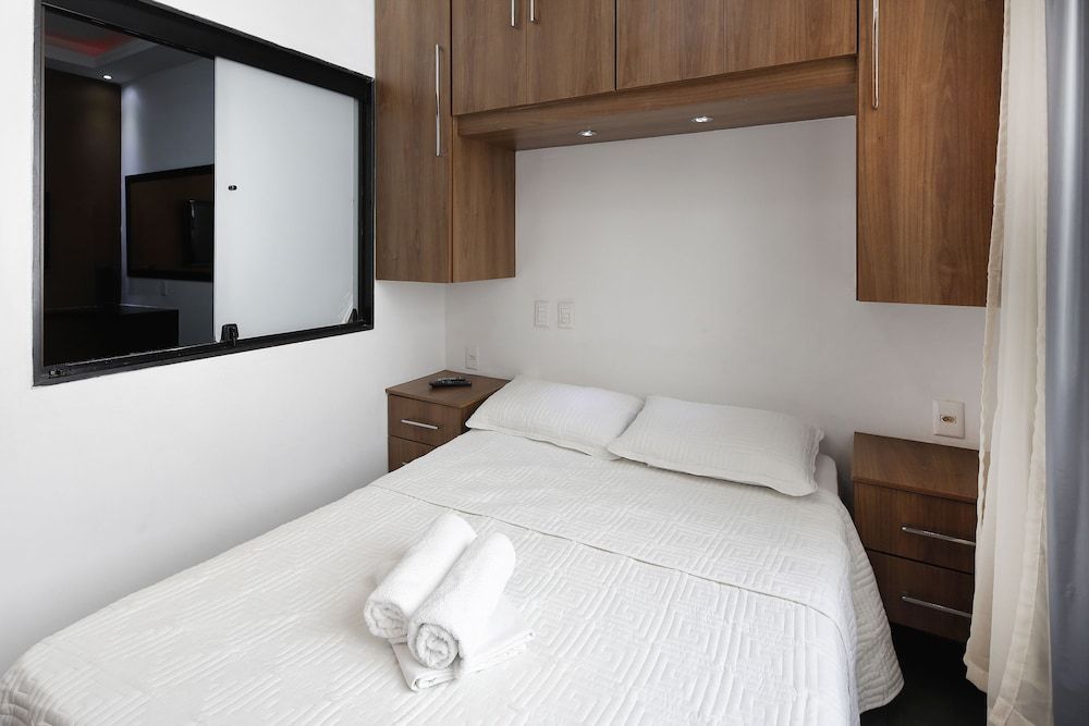 undefined Rio Rentals 021- C047 Studio na quadra da praia com máquina